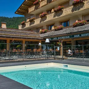 3* Отель Hotel-chalet Les Ecureuils Restaurant, Piscine, Jardin Garage
